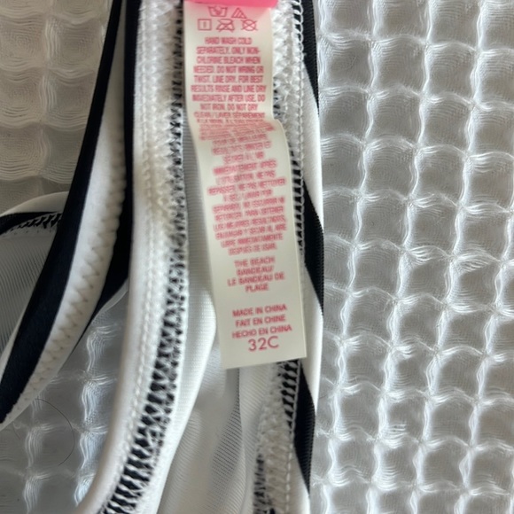 Victoria’s Secret bikini. Black and White. Bottom size XS. Top is 32C. - Picture 5 of 5